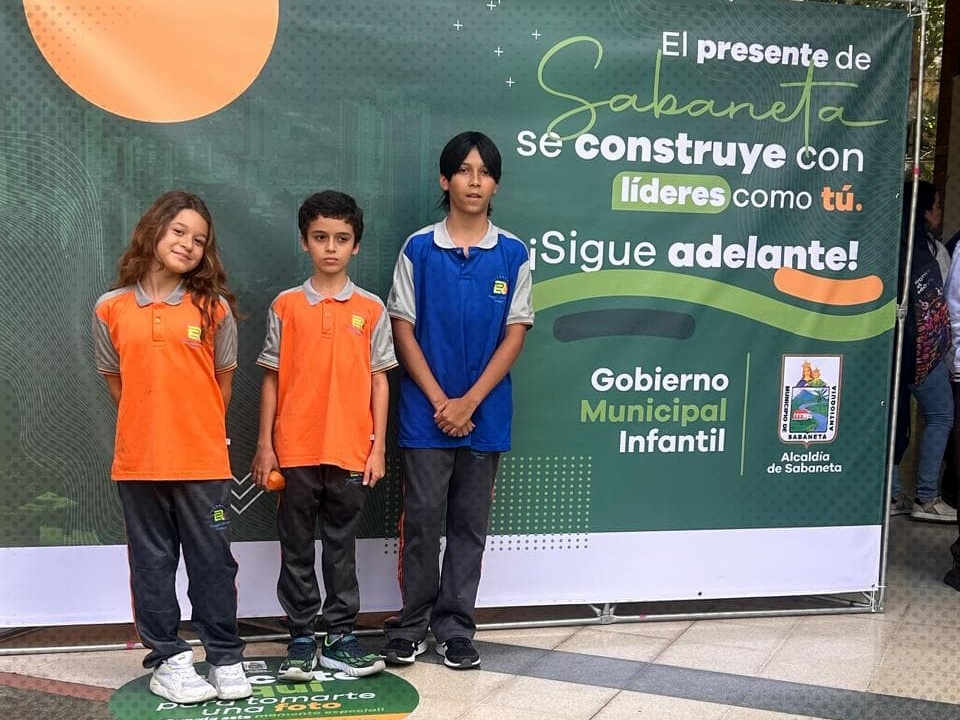 Secretarios de gobierno municipal infantil