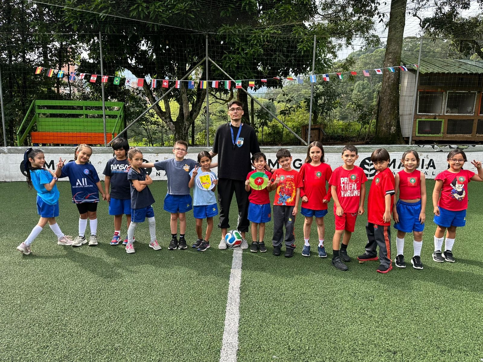 upas-mundial-futbol-ninos-entrenador