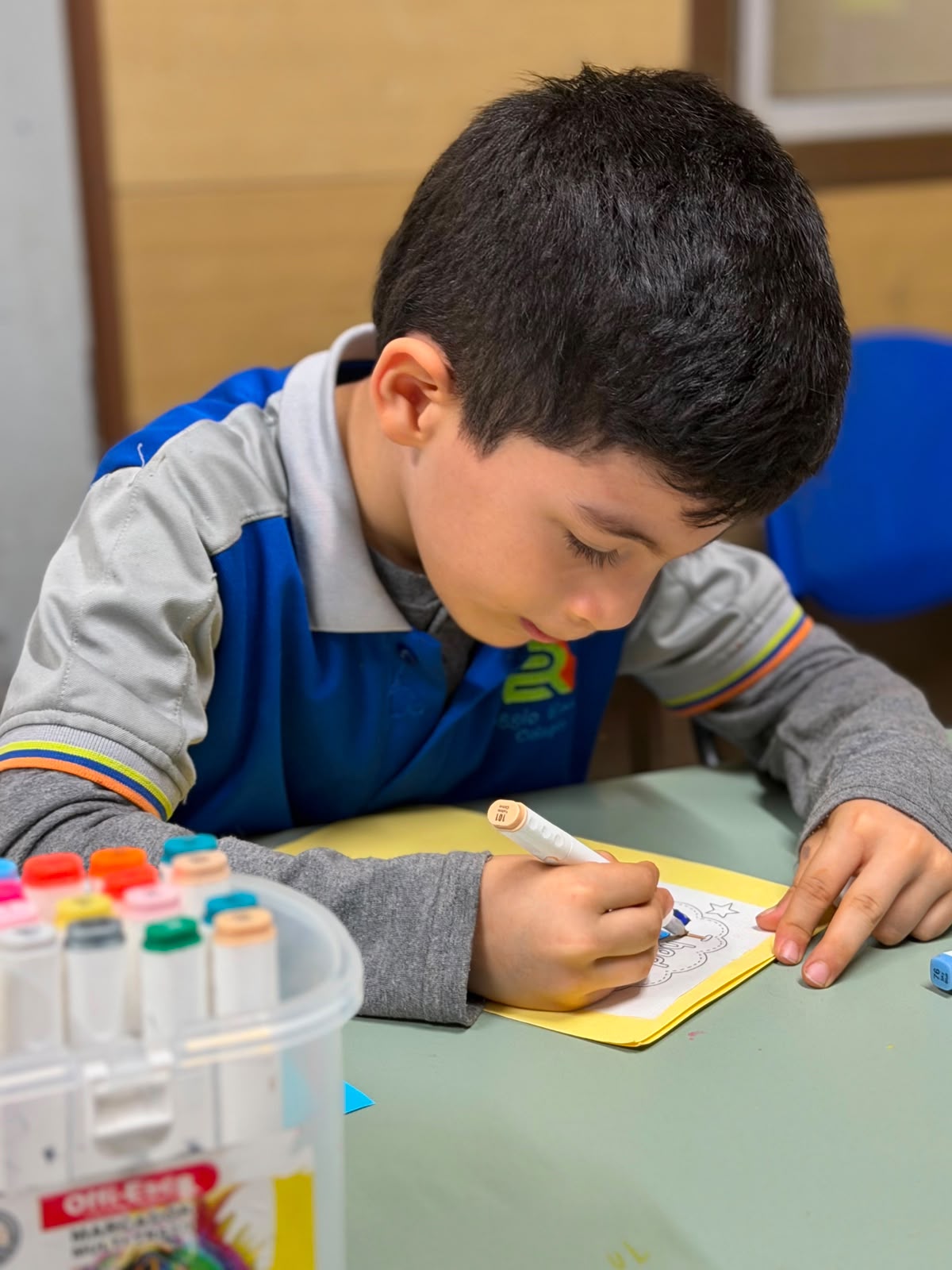 coloreado-con-marcadores-en-el-atelier