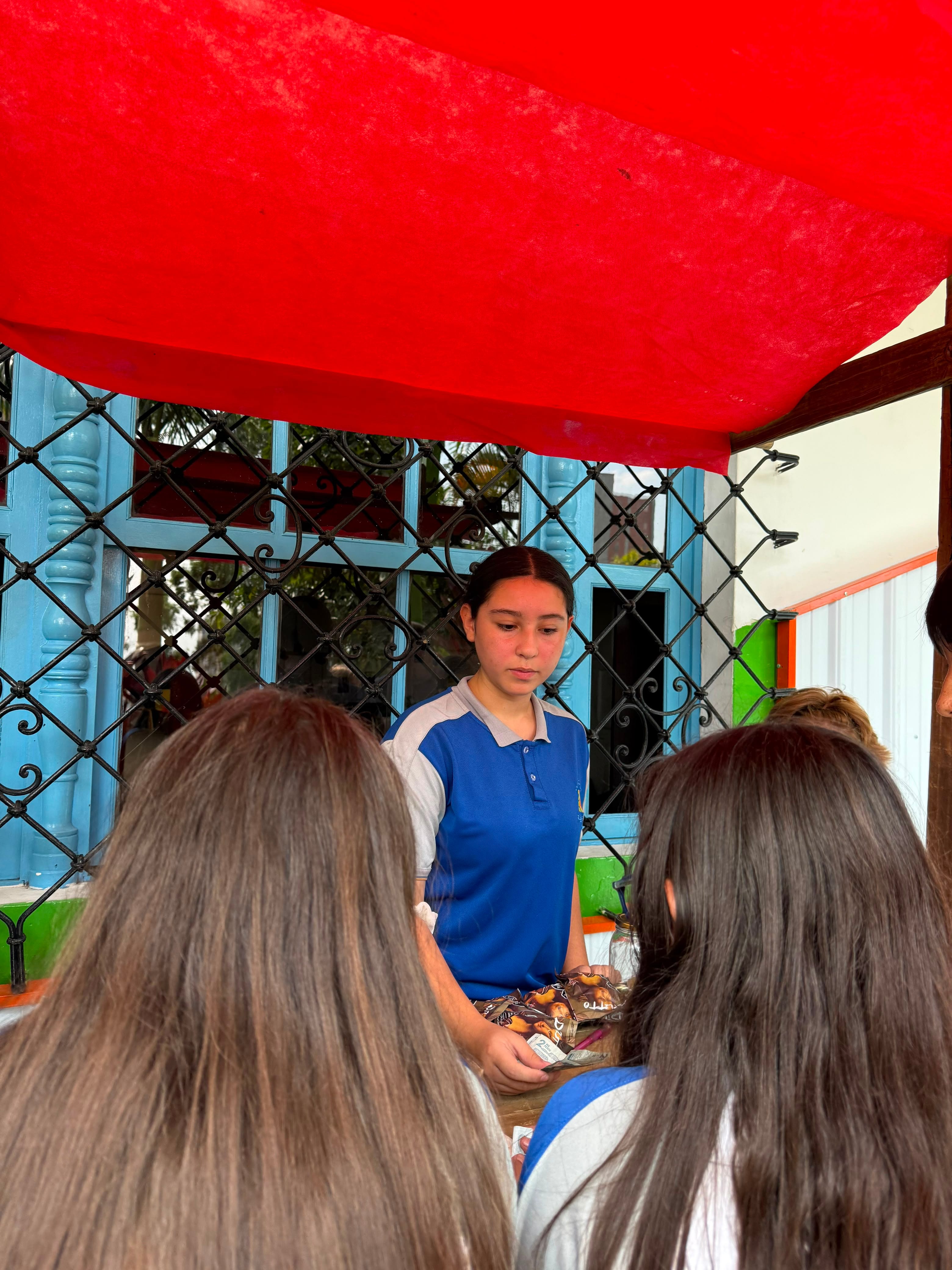 venta-de-alfajores-en-tienda-de-la-confianza